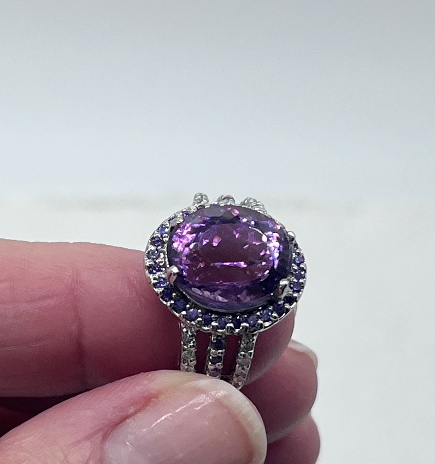 Amatista Morada Gotica