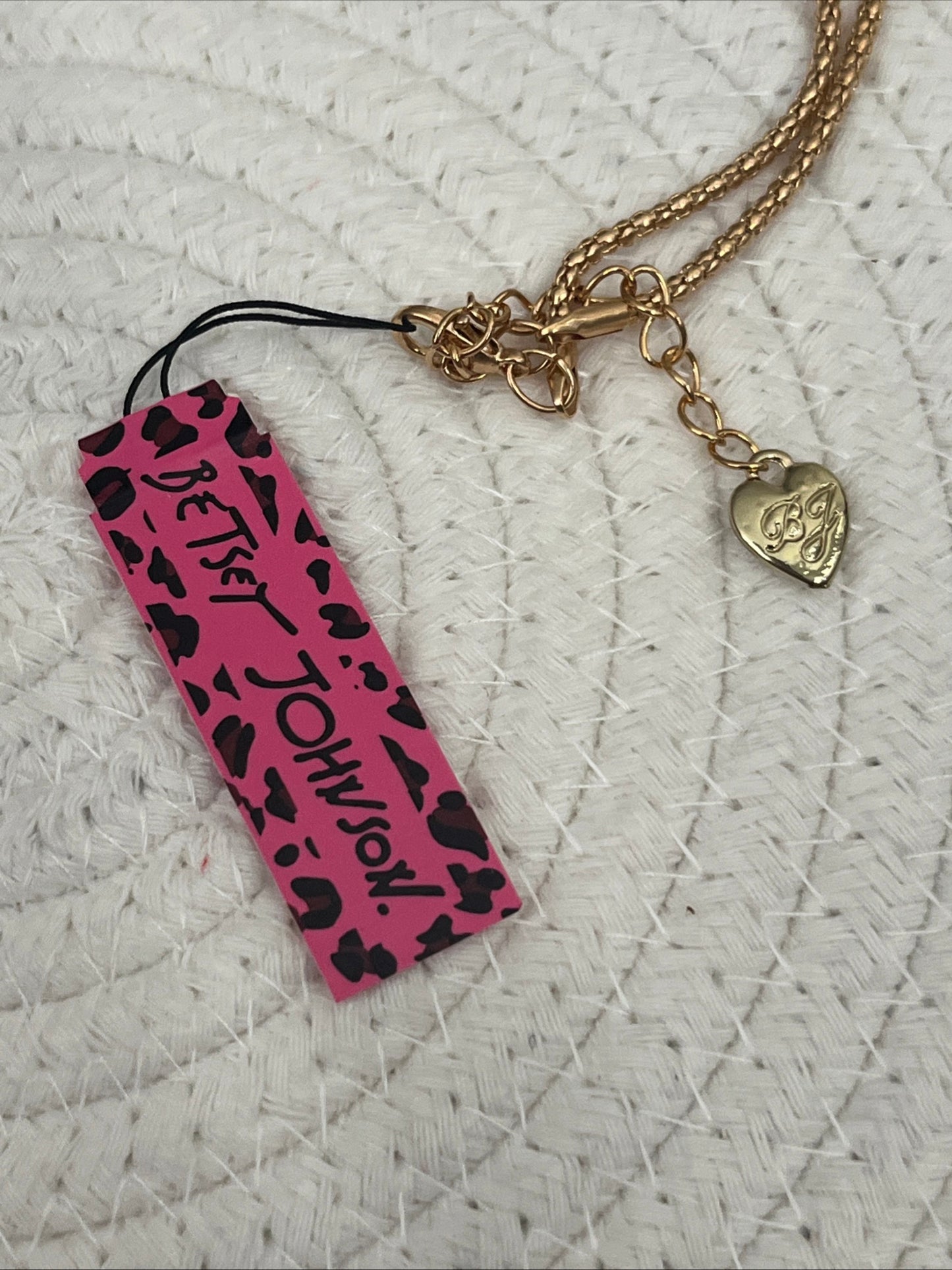 Necklace Betsy Johnson