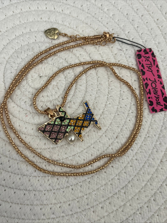 Necklace Betsy Johnson
